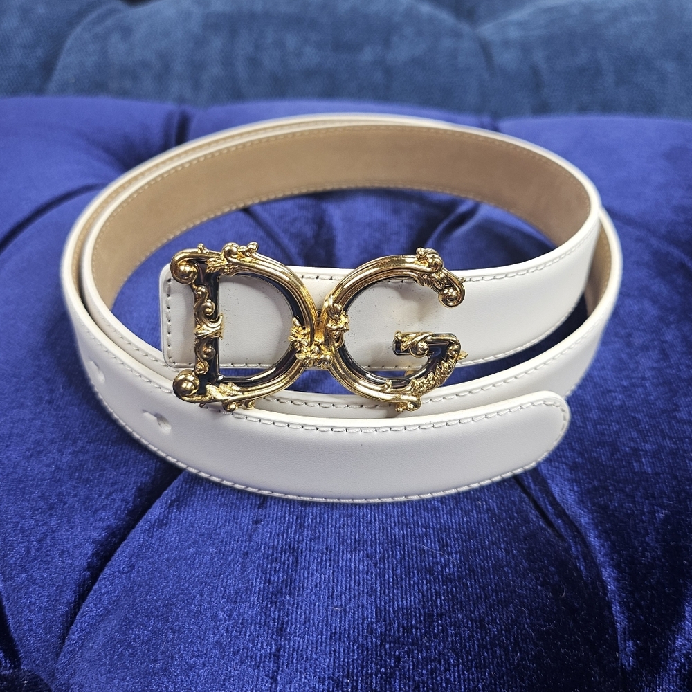DOLCE & GABBANA Baroque Logo Leather Belt In White Calf Leather - Picture 13 of 13